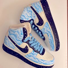 Sky Blue & Black Offset Perfectly On These Custom Air Force 1 Sculpt. Aim For The Clouds And Shoot For The Stars Is The Motivation Motto. Size 10 W Painted Jordans, Slay Shoes, Custom Air Force Ones, Painted Af1, Shoes Air Force, Shoe Painting, Nike Shoes Women Fashion, Shoes Nike Air Force, Shoot For The Stars