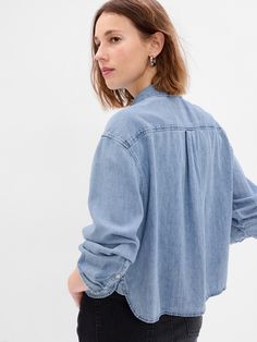 Cropped Denim Shirt | Gap Light Wash Button-up Top With Frayed Hem, Gap Relaxed Fit Tops With Pockets, Casual Cropped Shirt With Button Cuffs, Collared Tops With Pockets By Gap, Gap Long Sleeve Tops With Pockets, Gap Relaxed Fit Long Sleeve Denim Jacket, Cropped Denim Top With Buttons, Cropped Denim Top For Workwear, Gap Cotton Button-up Denim Jacket