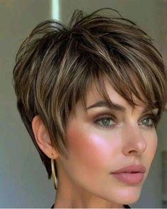 Short Haircut For Women, Haircut For Women, Haircut Tip, Short Choppy Haircuts, Short Hair Highlights, 50s Hairstyles, Short Hair Images