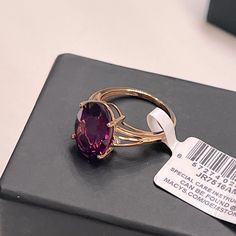 Beautiful 14k Gold Ring With Amethyst. Elegant Purple Ruby Ring In 14k Gold, Lavender Stone, Silver Heart Ring, Beautiful Wedding Rings, Diamond Promise Rings, Vintage Sterling Silver Rings, 7 Rings, Ring Color, 14k Gold Ring