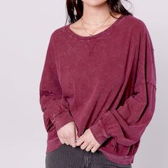 Free People || Lightweight Pullover In Wine - Sz Small Nwot A Banded Hem Adds To The Billowy Shape Of This Soft Cotton, Long-Sleeved Tee - Framed With Roomy Long Sleeves. Crewneck Ribbed Cuffs Oversized Pullover Drop Shoulder Raw Edge Detail 100% Cotton Washed [Vintage] Distressed Style Color: Wine Approx 24.5” L Sz Small New, Never Worn - Nwot Oversized Pullover, Cotton Pullover, Raw Edge, Free People Tops, Drop Shoulder, Long Sleeve Tees, Free People, Sweatshirts Hoodie, Crew Neck