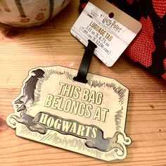 Brand New Harry Potter Hogwarts Rubber Luggage Tag Price Is X’ed Out On The Back Harry Potter Letter, Harry Potter Christmas, Harry Potter Hogwarts, Luggage Tags, Black And Tan, Hogwarts, New Color, Tags, Harry Potter