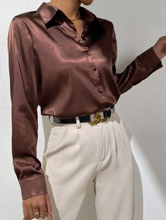 Silky Shirt Outfit, Brown Blouse Outfit, Brown Top Outfit, Satin Top Outfit, Satin Shirt Outfit, Silk Shirt Outfit, Satin Outfit, Satin Shirts