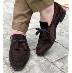 Men+Shoes    100%+Handmade    Upper+made+with+Cow+Leather    Lining+made+with+Cow+Leather    Sole+made+with+Cow+Leather    Heel+made+with+Cow+Leather    Custom+Size+and+Design+Option+Available+    Ship+through+Express+shipping+option+    Handling+time+7-10+days. Brown Suede Shoes, Suede Shoes Men, Quality Leather Boots, Moccasin Shoes, Custom Design Shoes, Brown Dress Shoes, Suede Leather Shoes, High Ankle Boots, Suede Moccasins