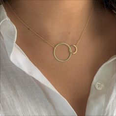 Friendship Circles Necklace Womens Necklaces Circle Charm, Clear Pouch, Interlocking Circle Necklace, Gold Circle Necklace, Friendship Necklace, Gold Vermeil Jewelry, Friendship Necklaces, Vermeil Jewelry, Circle Necklace