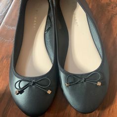 Never Worn Shoe Shopping, Ballerina Shoes Flats, Ballerina Shoes, Flat Color, Black Flats, Ballerinas, Shoe Shop, Flat Shoes Women, Ballet Flats