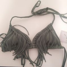 Cute Fringe Bikini Top With High-Quality Macrame Trim. Spring Party Swimwear With Adjustable Fit, Adjustable Swimwear For Spring Party, Bohemian Triangle Top Swimwear For Party, Bohemian Tie-side Bottom Swimwear For Party, Bohemian Tie-side Swimwear For Parties, Bohemian Party Swimwear With Tie-side Bottom, Adjustable Summer Party Swimwear, Fringe Swimwear, White Bathing Suit Top