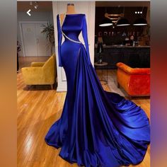 Vestidos De Noche Largos Elegantes Modest Evening Dresses Long Sleeve Royal Blue Evening Dresses Long Sleeve, Modest Evening Dresses, Blue Mermaid Prom Dress, Exclusive Gowns, Women Robe, Modest Evening Dress, Long Sleeve Evening Gowns, Royal Blue Prom Dresses, Makeup Tip