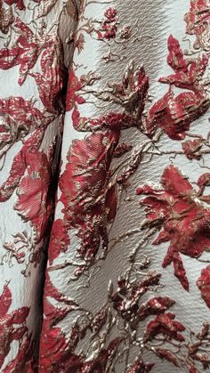 Floral Jacquard Fabric, Japanese Wellness, Jacaerys Velaryon, Tissue Fabric, Baroque Dress, Fabric Board, Fabric Drawing, Fashion Design Portfolio