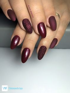 Marsala Nails, Glitter Nail Designs, Red Nails Glitter, Maroon Nails, Thanksgiving Nails, Glitter Nail, Nails Desing, Beautiful Nail Designs