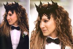 This lace headpiece, worn by Carrie at Standford and Anthony’s wedding ceremony in Sex And The City Movie 2 is by TRIVIÁL, and its official name is “The Dark Queen Lace Headpiece”… Carrie Bradshaw Hair, Black Headpiece, Gothic Headdress, Black Hair Pieces, Tara King, Lace Headpiece, Patricia Field, Boho Nails