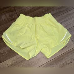 This Color Is Sold Out Online/In Stores! Absolute Perfect Condition! New Without Tags The Prettiest Neon Yellow/Green Color Pocket On Inside And Zipper Pocket On Outside Reflective Details On Front, Reflective Logo On Back Has Drawstring To Tighten Or Loosen In Waist Soccer Fits, Lululemon Hotty Hot Shorts, Hot Short, Hotty Hot Shorts, Lululemon Shorts, Lululemon Women, Shorts Athletic, Dream Clothes, Neon Yellow