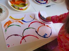 Rainbow Tracing Preschool, Rainbow Crafts For One Year Olds, Easy Rainbow Painting, Rainbow Paintings, Process Art Preschool, Rainbow Abstract Painting, Oatmeal Container, Summer Abstract