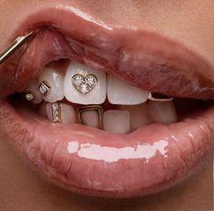 Tooth Diamond, Dover Street Market London, Teeth Aesthetic