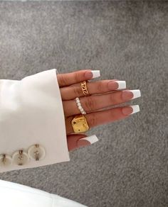 White French Nails, Maquillage On Fleek, White Tip Nails, Milky Nails, French Tip Acrylic Nails, Classy Acrylic Nails, Tip Nails, Pretty Acrylic Nails, Chic Nails