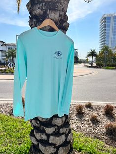 Stay sandy & stay protected! UPF 50 Sand Surf Co. Pocket Hit No graphic on the back Yin Yang Logo, Freestyle Watch, Fall Style Guide, Uv Shirt, Sup Accessories, Sand Surfing, Surf Suit, Surf Accessories, Sun Shirt