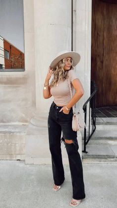 OUTFIT DETAILS:   • linked on my instagram + liketoknow.it Fedora Hat Outfits, Outfit Ideas 2023, Denim Heels, Nashville Outfits, Chic Outfit, Outfits With Hats, How To Pose, Mom Outfits, Outfit Casual