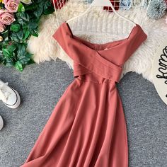 Materials: other Size: one size dress length ： 100CM，Bust :88CM，Waist：78cm Color: yellow, pink, green, black, red Graduation Dress, Dress Length, Black Red, Backless Dress, Sleeveless Dress, Cute Outfits, My Style, Yellow, Green