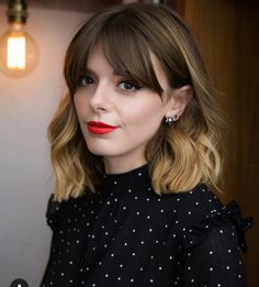 I love hairstyle and color Sophia Rosemary, Combo Outfits, Hair 50, Straight Hairstyles Medium, Long Bob Haircuts, Lob Haircut, Bangs Short, Fresh Hair, Side Bangs