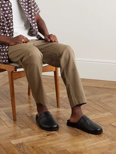 DESIGNED BY MR PORTER. Thanks to their smooth leather construction, Mr P.'s slippers can be worn both in and out of the house. They're set on ridged rubber soles and have moulded suede footbeds. Mules Shoes Outfit Men, Edris Elba, Mens Mules, Mule Shoes Outfit, Slipper Outfit, Slippers Outfit, Slides Outfit, Leather Slippers For Men, Mens Leather Loafers