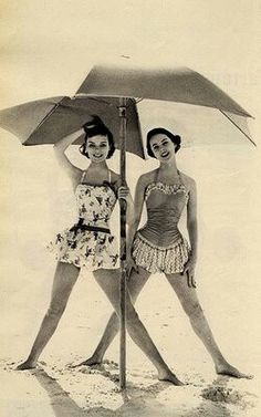 At The Beach Under An Umbrella, Vintage Umbrella, Vintage Bathing Suits, Vintage Swim, Look Retro, Vintage Swimsuit, Vintage Versace, Vintage Swimwear, Vintage Swimsuits