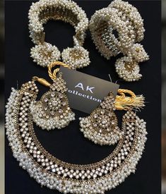 @_akcollection Desi Jewelry, Wedding Jewelry Sets Bridal Jewellery, Kundan Jewellery Bridal, Indian Wedding Jewelry Sets, Traditional Necklace