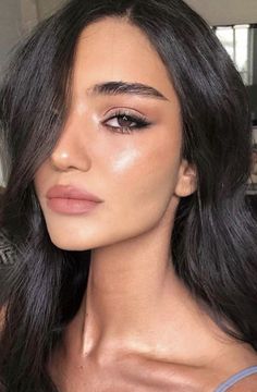 Black Hair And Brown Eyes, Makeup Tip, Beauty Make-up, Glow Skin, Makeup Eyes, Makeup Hacks, Beautiful Angel, Nude Makeup