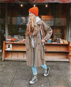 Surfergirl Style, Beanie Outfit, Look Boho Chic, Mode Retro, Outfits With Converse, Look Vintage, Casual Coat, Mode Inspiration