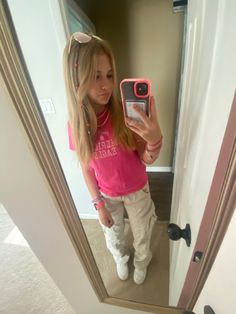 Cute Tennis Outfits, Indie Style Outfits, Aesthetic Cargo Pants, Cargo Pants Aesthetic, Aesthetic Blonde Hair, Blonde Girl Aesthetic, Coastal Grandma Aesthetic, Aesthetic Light Academia, Pants Aesthetic