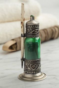 Ancient Egyptian Makeup, Egyptian Eye Makeup, Kohl Makeup, Moroccan Green, Egyptian Makeup, Egyptian Eye, Nyx Soft Matte, Lipstick Stain, Ancient Origins