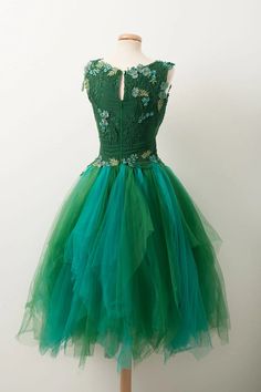 Unique v neck green tulle lace short homecoming dress – Weitese Dress Green Tulle, Short Homecoming Dress, Lace Short, Junior Bridesmaid, Wedding Bridesmaid Dresses, Tulle Lace, Junior Dresses, Homecoming Dress, Flower Dresses