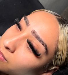 Lash Ideas, Eyelash Extensions Salons, Best Lash Extensions, Lashes Fake Eyelashes, Lash Styles, Eyelash Extensions Styles, Lash Extensions Styles, Lash Sets, Perfect Eyelashes