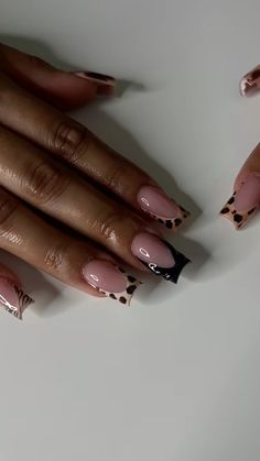 Free Style Nails Design, Nude And Black Nail Designs, Nude Nails With Black Design, Hard Nails, Girly Acrylic Nails, Simple Acrylic Nails, Unique Acrylic Nails