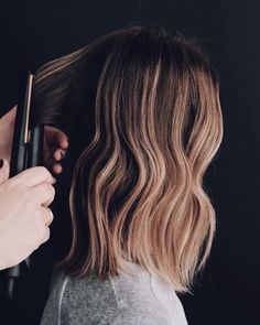 19.3k Likes, 1,062 Comments - KRISTIN ESS HAIR • FOUNDER (@kristin_ess) on Instagram: “ICYMI: I shared this technique today with 👉🏼@allure👈🏼 on their stories. It’s called an S-wave and…” Kristin Ess Hair, Flat Iron Waves, Pretty Hair Styles, Kristin Ess, Waves Hair, Hair Videos Tutorials, Hair Tattoos, Beauty Finds