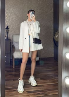 White Blazer Outfits, Casual Oufits, Blazer Outfits Casual, Casual Day Outfits, Elegante Casual, Causual Outfits, Looks Chic, Blazer Outfits, Summer Fashion Outfits