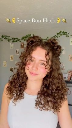 Half Up Half Down Space Buns Curly Hair Tutorial, Wavy Hair Space Buns, Short Curly Hair Space Buns, Space Buns Short Curly Hair, 2 Space Buns Curly Hair, Cool Halloween Hairstyles, Cute Curly Space Buns, Spacebuns Hairstyles Curly Hair, Halloween Hairstyles For Curly Hair