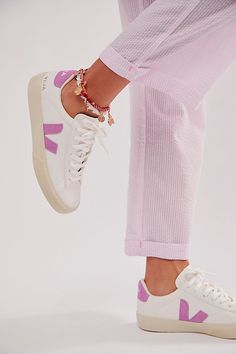 Veja Campo Sneakers Veja Campo Sneakers, Preppy Shoes, Veja Sneakers, Cute Sneakers, Shoe Inspo, Everyday Shoes, Swag Shoes, Crazy Shoes, Shoe Obsession