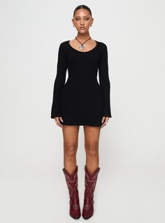 Long sleeve mini dress  Ribbed material, scoop neckline, flare cuffs & hem, flowy style, slim-fitting  Good stretch, unlined 100% polyester  Cold gentle machine wash   Length of size US 4 / AU 8 shoulder to hem: 76cm / 29.9in Black Long Sleeve Mini Dress, Flowy Style, Fleece Dress, Mini Dress Black, Outerwear Outfit, Loungewear Sets, Curve Dresses, Winter Aesthetic, Casual Tank Tops