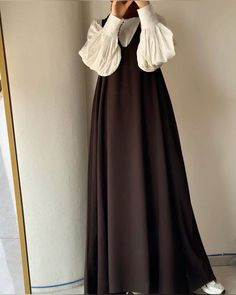 Stylish Abaya, Muslim Long Dress, Islamic Modest Fashion, Muslimah Fashion Casual, Modest Casual Outfits, Stylish Short Dresses, Old Fashion Dresses, Modest Dresses Casual