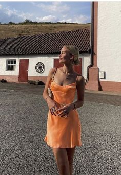 Orange Spaghetti, Wedding Guest Outfit Inspiration, Slip Dress Outfit, Summer Formal Dresses, Orange Mini Dress, Satin Homecoming Dress, Mini Dress Outfits, Senior Prom Dresses, Formal Party Dress