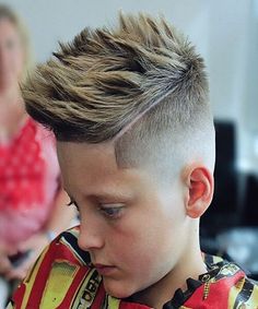 Thick Wavy Top With Undercut Fade Popular Boy Hairstyles, Popular Boys Haircuts, Kids Hairstyles Boys, Boy Haircuts Short, Cool Boys Haircuts, Boy Haircuts, Boys Hair