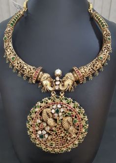 Antique Kanti Necklace, Gold Kante Designs, Kanti Necklace Designs Gold, Kanti Necklace Designs, Kante Gold Necklaces, Temple Jewellery Earrings, Bridal Jewelry Vintage