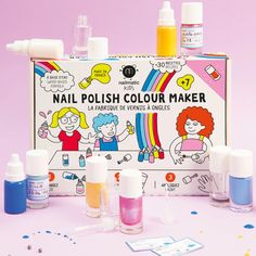 Nail Polish Maker contains all you need to make 4 water-based nail polishes for (and with) children: 5 colored and glittered solutions 4 buildable bottles 1 ruler Labels to give a name to the nail polishes created Provides a super-fun introduction to DIY. They make sure the experience is beyond easy and full of colors! This set is not meant to create 4 glitter polishes. You have plenty enough to make two, be wise on dosage. For kids aged 7 and over, under adult supervision.Made in France, Vegan, Natural Nail Polish Color, France For Kids, Kids Nail Polish, Water Based Nail Polish, Natural Nail Polish, Diy Nail Polish, Happy Nails, Nail Polish Kits, Nails For Kids