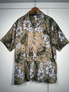 Maui Trading Company Hawaiian Shirt Size Large 100% Polyester  No damage, no odors, clean. Please message me with any questions or for size measurements needed. Packed and shipped with quality materials Relaxed Fit Hawaiian Tops With Button Closure, Hawaiian Relaxed Fit Tops With Button Closure, Khaki Short Sleeve Vacation Shirt, Khaki Short Sleeve Shirt For Vacation, Hawaiian Shirt With Button Closure And Camp Collar, Hawaiian Shirt With Camp Collar And Button Closure, Relaxed Fit Hawaiian Shirt With Button Closure, Hawaiian Cotton Shirt With Buttons, Hawaiian Cotton Short Sleeve Button-up Shirt