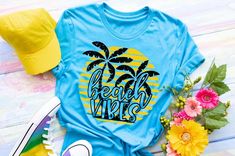 BEACH VIBES - SUMMER- This tee is super cute and comfy! Pair with shorts or leggings for the perfect outfit! Cheap Summer Camp Shirt For The Beach, King Shirt, Screen Printing Shirts, Comfortable Tops, Beach Vibes, Print Tee, Beach Shirts, Beach Vibe, Boyfriend Fit