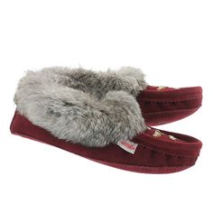 SoftMoc Women's SF600 Rabbit Fur Moccasin - R | SoftMoc USA Winter Suede Moccasins With Rubber Sole, Winter Suede Moccasins With Round Toe, Gift Card Number, Cozy Feeling, Fur Slides, Womens Size Chart, Rabbit Fur, Comfort Style, Fur Collars