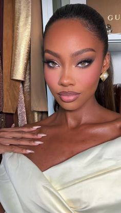 Natural Makeup Inspo High Glam Makeup, Majestic Makeup, Winter Formal Makeup, Kim K Makeup, Pageant Makeup, Classy Makeup, Complete Makeup, Formal Makeup, Face Beauty