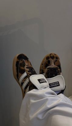 Sneaker Trends, Adidas Shoes Women, Pretty Shoes, Dream Shoes, Adidas Gazelle