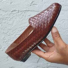 A Bold Basketweave Pattern Adds A Terrific Textured Touch To These Classic Leather Loafers. From Trotters. Style: Liz Basketweave Pattern Cushioned, Padded Insole; Flexible Sole Approximately 5/8"H Heel Leather Upper; Polyurethane Footbed; Man-Made Outsole Imported These Are Gorgeous Shoes. They Are In Great Shape. The Woven Detail Of Brown Glazed Leather Makes These Flats Pop. The Shoes Are Made By The Reputable Company Trotters Which Is Known For Making Long-Lasting Shoes. Padded Sole Adds For Luxury Leather Shoes With Cushioned Footbed, Luxury Tasseled Loafers For Business, Luxury Classic Tassel Loafers With Plain Toe, Luxury Tassel Loafers With Textured Sole, Luxury Goodyear Welted Slip-on Tassel Loafers, Formal Brown Woven Leather Loafers, Woven Leather Loafers With Almond Toe, Woven Leather Almond Toe Loafers, Classic Slip-on Woven Leather Loafers