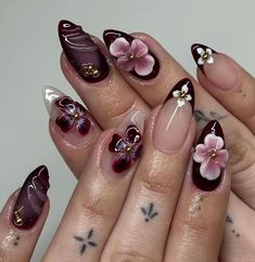 Welcome to DomiNails, where we bring you the finest in 100% HANDMADE Press-On Nails, meticulously crafted to add an effortless touch of glamour to your Nail Art style. 💖 Why DomiNails? 🔅 Instant Glamour: Say goodbye to waiting times at the salon. Achieve a flawless, salon-quality manicure in minutes. 🔅 Customizable Elegance: Express your unique style with our diverse range of designs and colors. 🔅 Premium Quality: Crafted with care using high-quality materials for a durable and long-lasting wear. 🔅 Easy Application and Removal: No need to be a nail pro! Quick and hassle-free application with easy removal. 🔅 Reusable and Sustainable: Embrace eco-friendly beauty with reusable nails and recyclable packaging. 🔅 Perfect Gift for Every Occasion: Treat yourself or surprise a friend with th Brown Nails 3d Flowers, Brown Nails Flower Design, Nail Art Formal, Bat Nails Square, Easy Jelly Nails, Blue Purple And Green Nails, Fall Nails With 3d Flowers, Purple And Copper Nails, Simple Nail Designs Short Nails Fall Colors